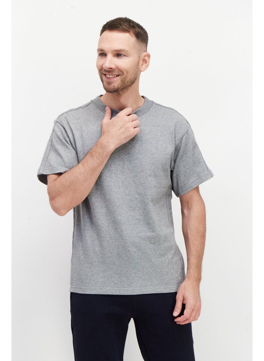 Men Sportswear Fit Outdoor T-Shirt, Grey