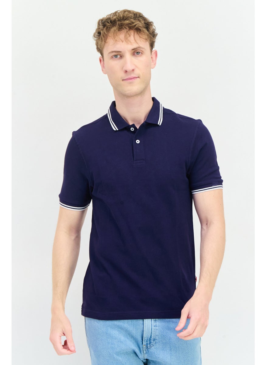 Men Regular Fit Textured Short Sleeves Polo Shirt, Navy