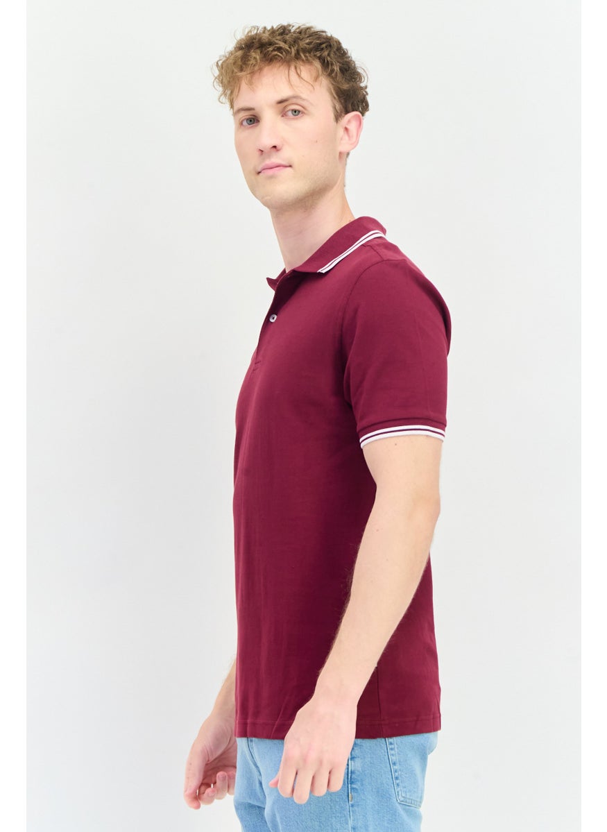 Men Regular Fit Textured Short Sleeves Polo Shirt, Maroon