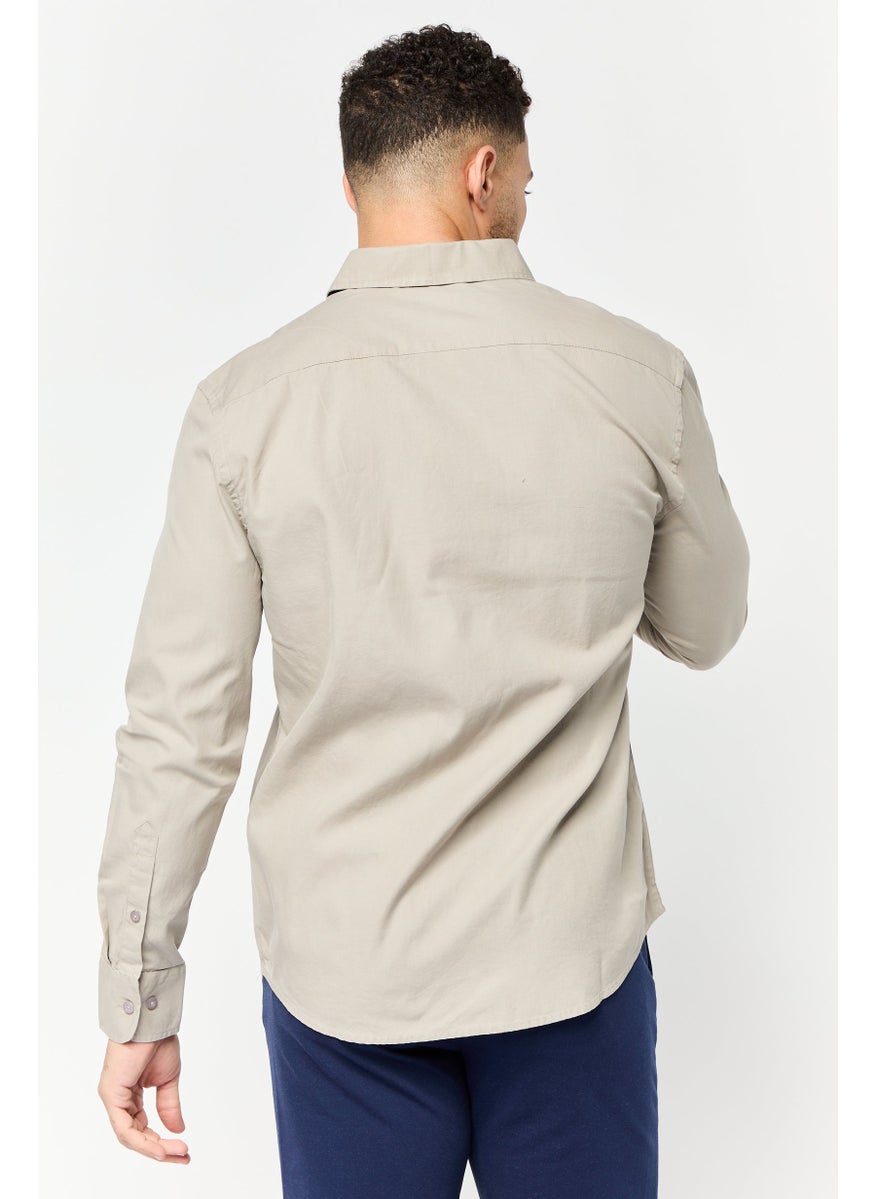 Men Regular Fit Solid Long Sleeves Casual Shirt, Light Grey