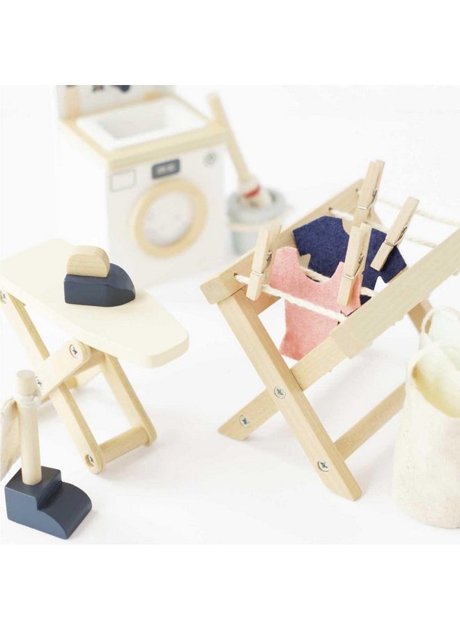 Le Toy Van - Wooden Daisylane Laundry Room Accessories Play Set for Dolls Houses | Girls or Boys Furniture Sets - Suitable for Ages 3+
