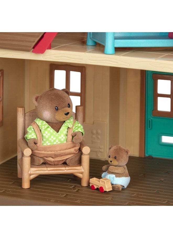 Li’l Woodzeez - Sunny Acres Country House - Dollhouse Playset with Furnitures & Accessories - 1 Doll Figure Included - Pretend Play for Ages 3+