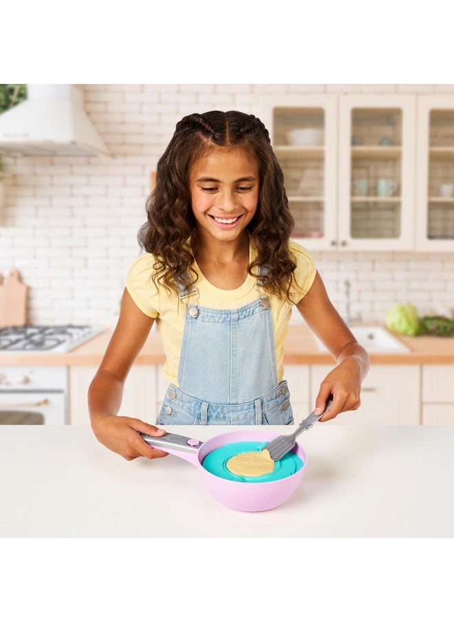 Cookeez Makery Pancake Treatz. Mix & Flip a Plush Best Friend! Place Your Pancake Mix on The Pan and Be Amazed When A Scented, Interactive Plush Friend Flips Out! Styles May Vary