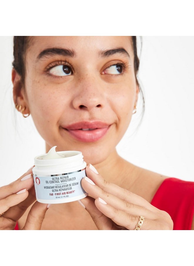 First Aid Beauty - Ultra Repair Oil-Control Moisturizer, Weightless Hydrating Mattifying Cream, Helps Minimize Pores for All Day Shine-Free Skin, Alcohol & Oil Free, Safe for Sensitive Skin, 1.7 oz