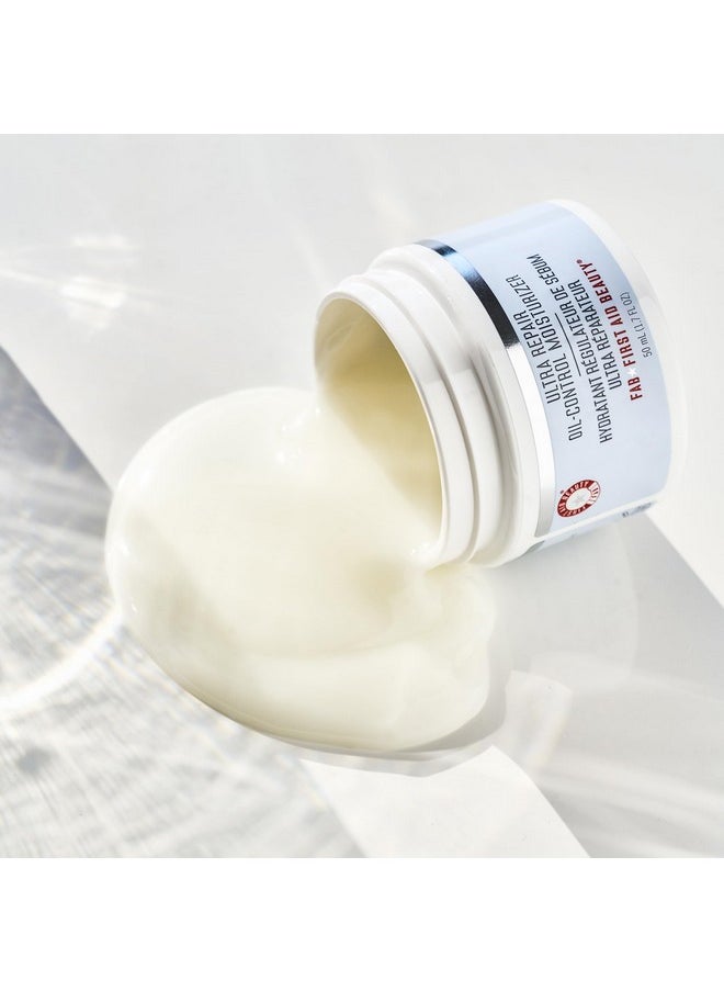 First Aid Beauty - Ultra Repair Oil-Control Moisturizer, Weightless Hydrating Mattifying Cream, Helps Minimize Pores for All Day Shine-Free Skin, Alcohol & Oil Free, Safe for Sensitive Skin, 1.7 oz