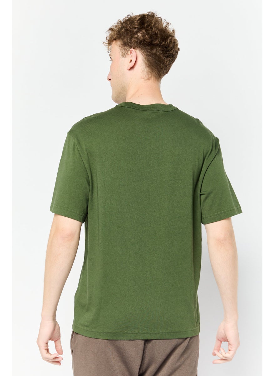 Men Sportswear Fit Short Sleeve Outdoor T-Shirt, Dark Green