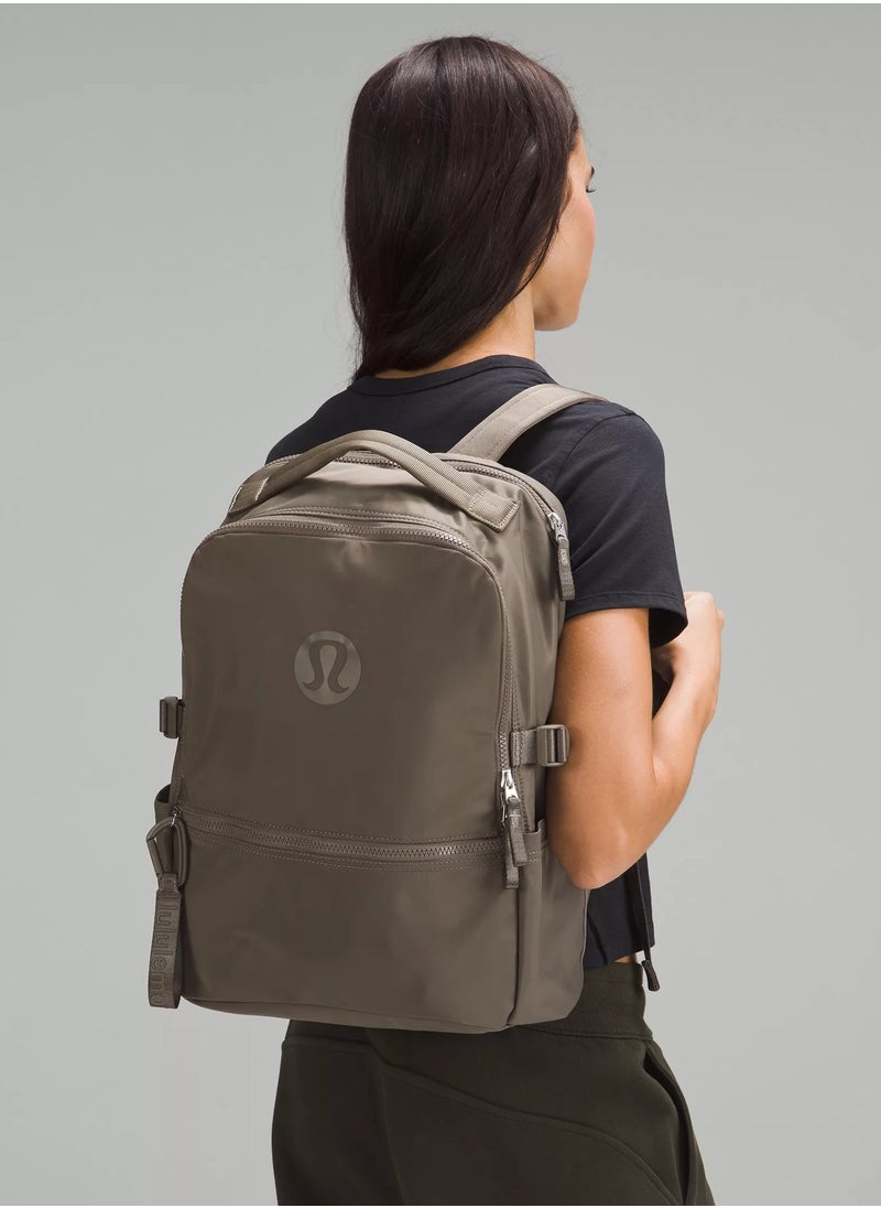 New Crew Backpack 22L *Logo