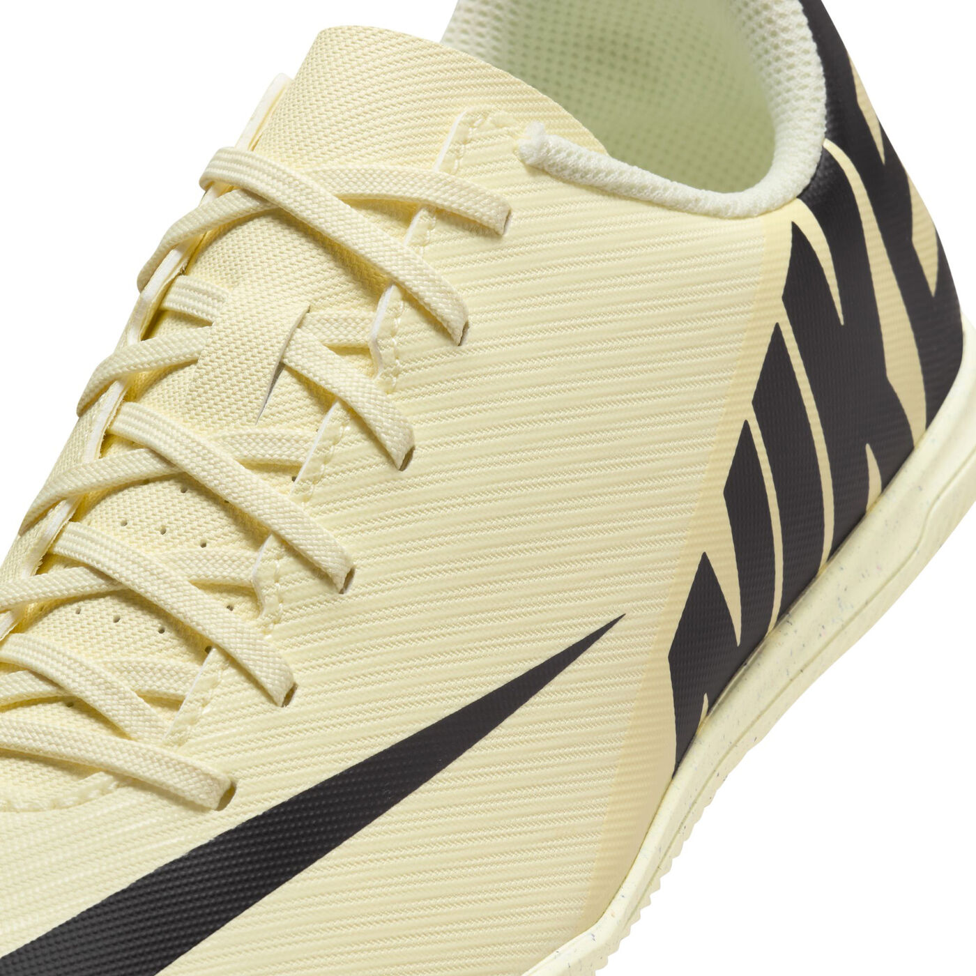 Kids' Mercurial Vapor 15 Club Indoor Court Football Shoe