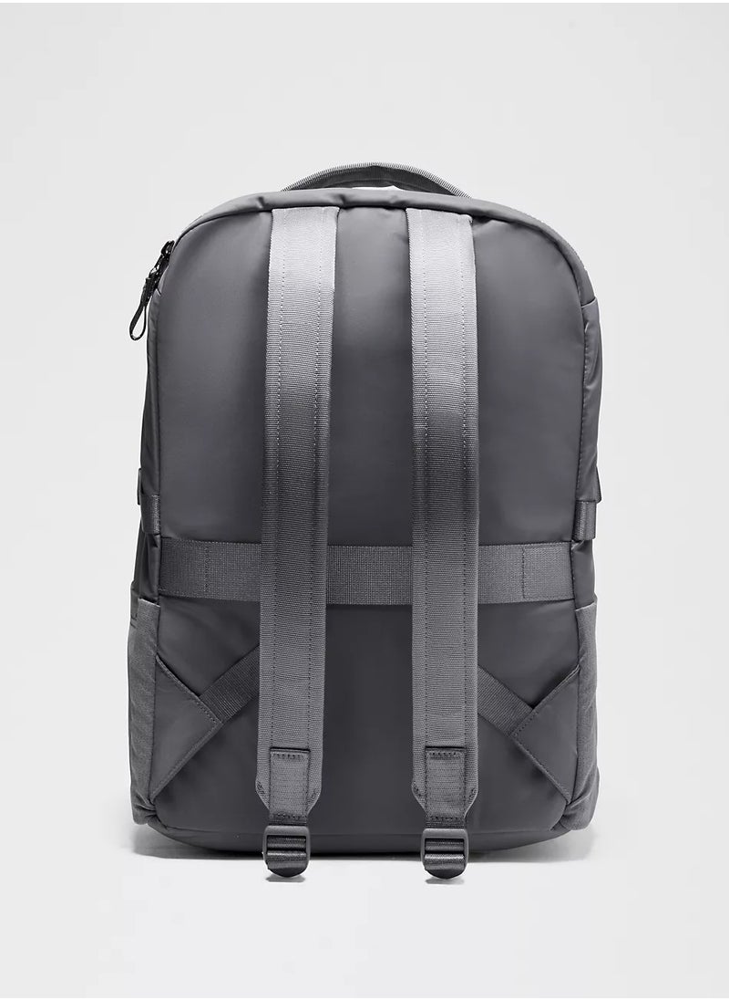 New Crew Backpack 22L *Logo
