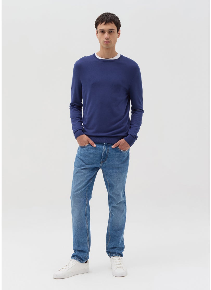 Round neck pullover