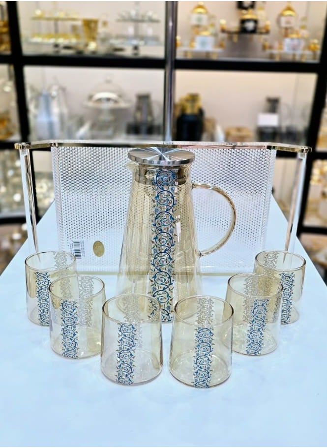 Stylish Glass Pitcher Set With Six Matching Tumblers Perfect For Serving Beverages Sleek Design With A Metal Lid And Handle Ideal For Modern Dining Setting