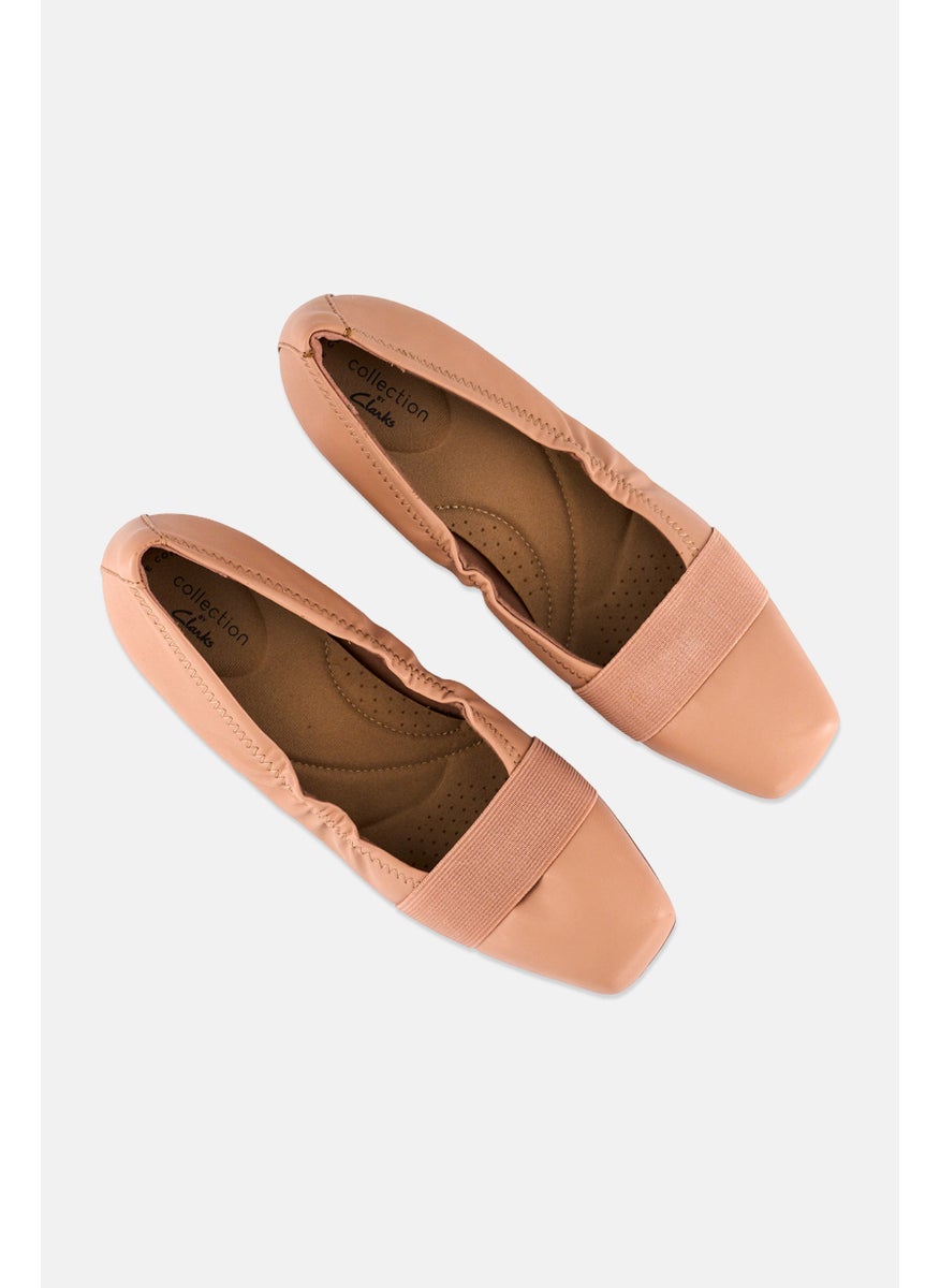 Women Standard Tilmont Slip On Pumps, Peach