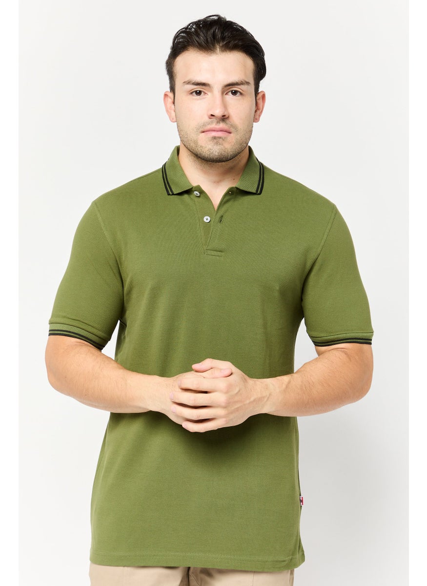 Men Regular Fit Textured Short Sleeves Polo Shirts, Olive