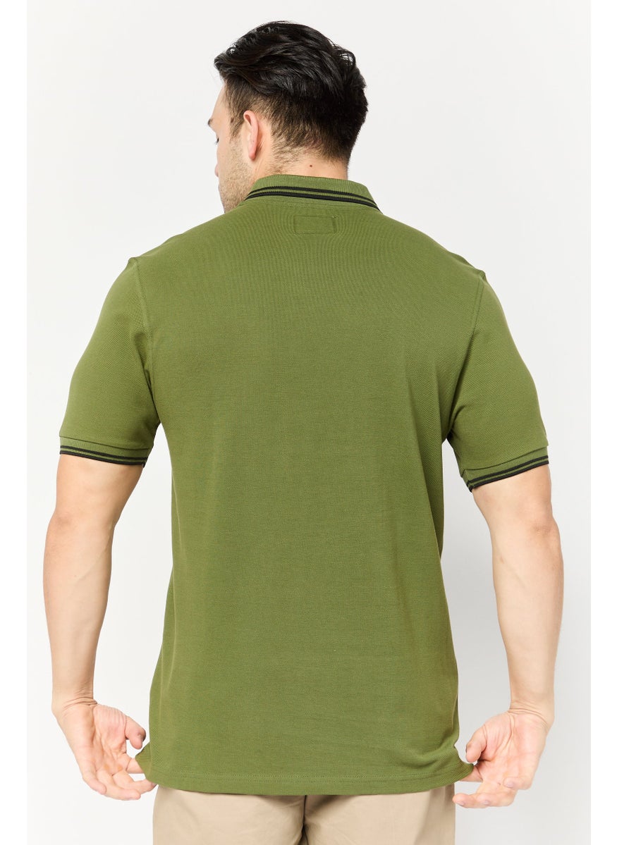 Men Regular Fit Textured Short Sleeves Polo Shirts, Olive