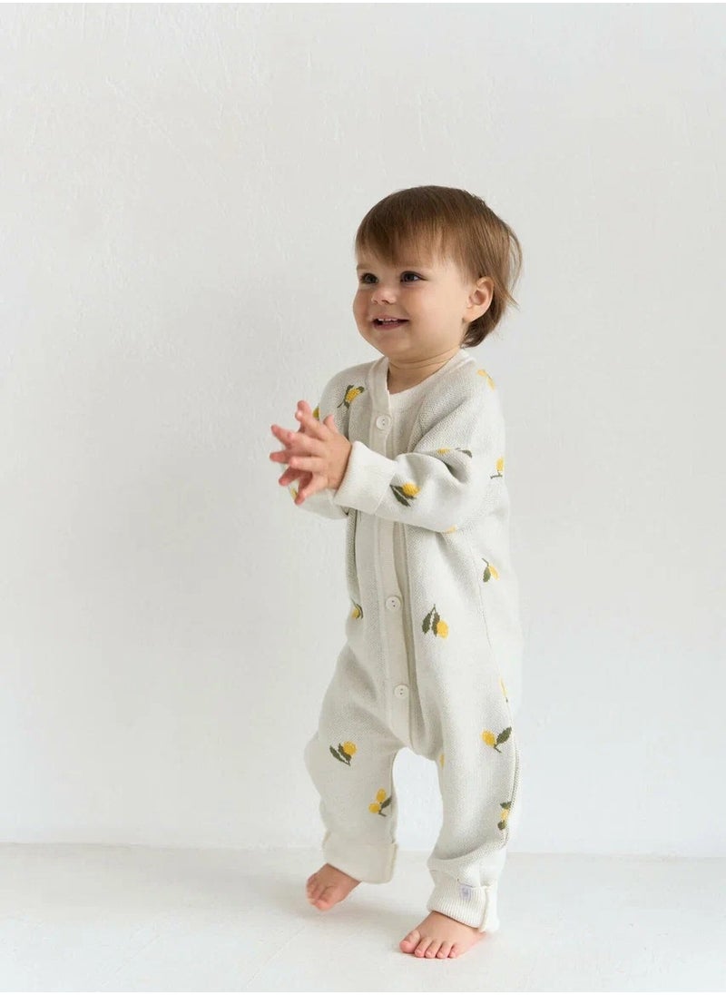Knitted Baby Romper “Lemons on Ecru” 62–68 – Soft Cotton Jumpsuit for Newborns, Unisex Coming Home Outfit, Grow-with-Me Design, Comfortable Year-Round Wear
