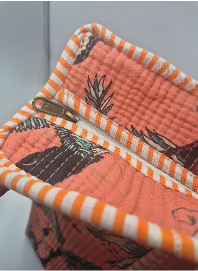Large cotton lined bag that you can use as a shopping bag,market bag,or beach bag.