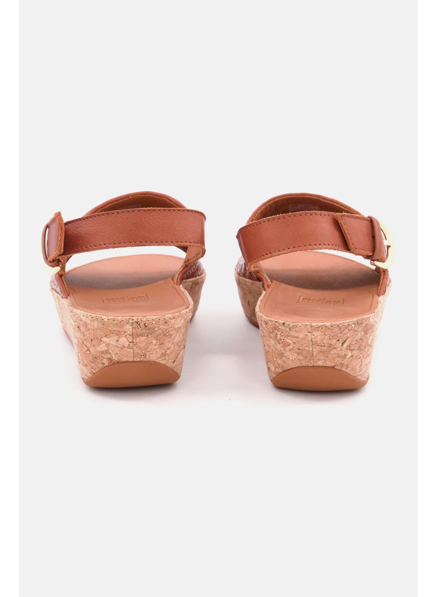 Women Bali Back Adjustable buckle Textured Casual Sandal, Brown