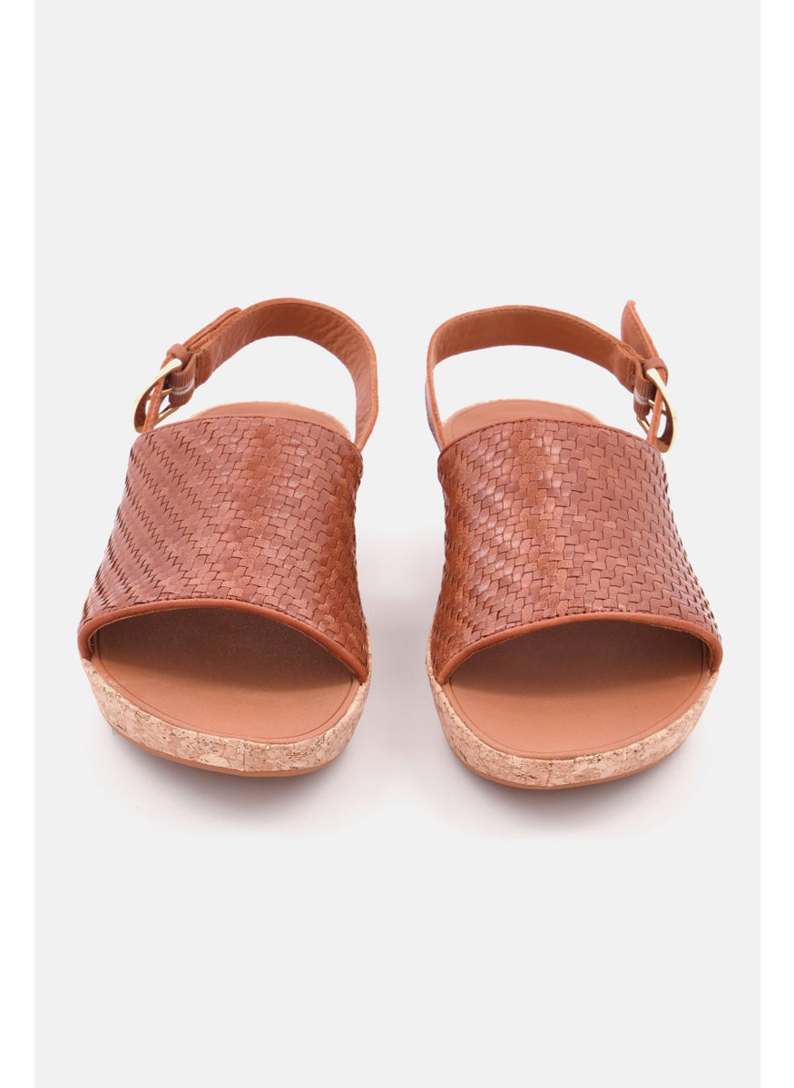Women Bali Back Adjustable buckle Textured Casual Sandal, Brown