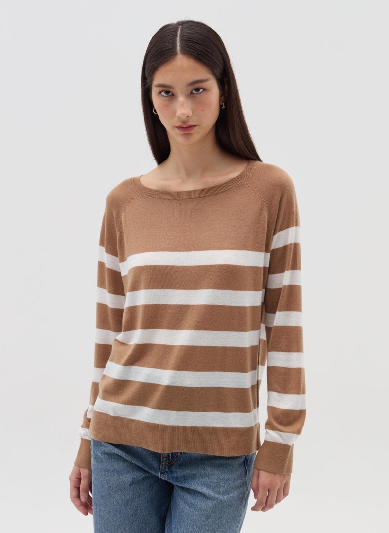 Striped top with raglan sleeves
