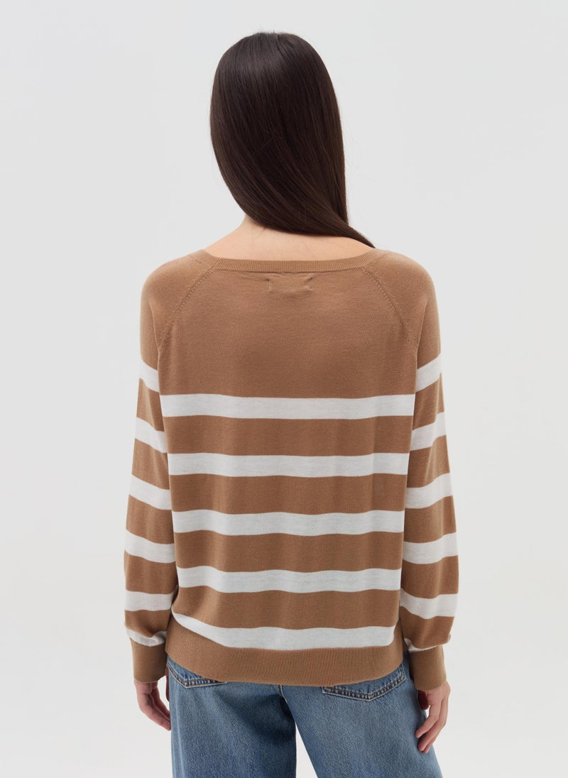 Striped top with raglan sleeves
