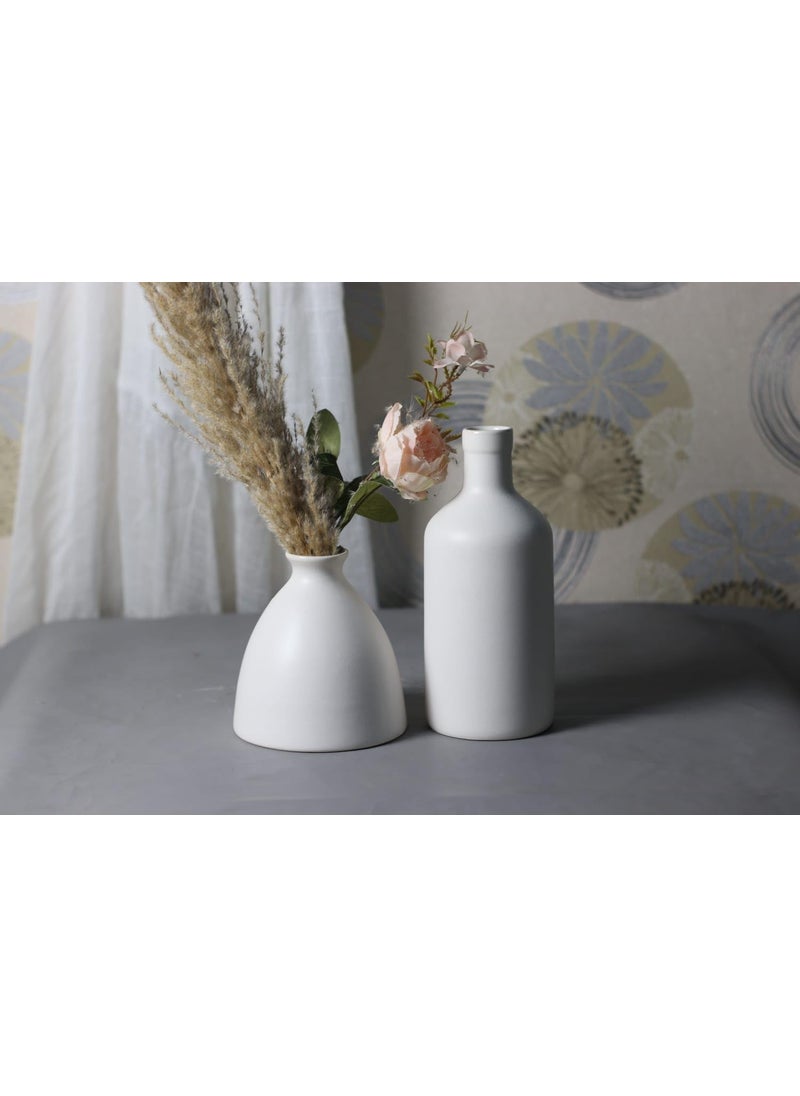 The Vintage Artefacts Ceramic vases Set of 2 White Smooth