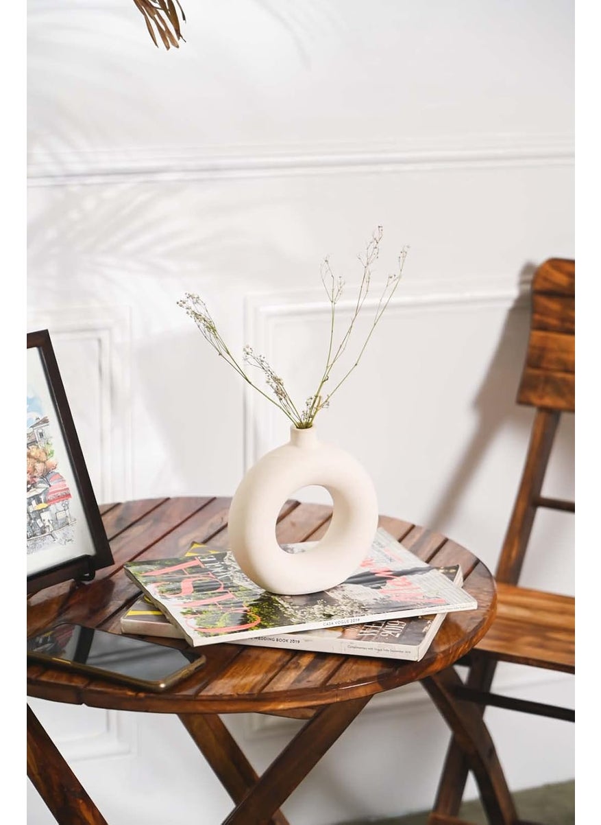 PUREZENTO Ceramic White Donut Vase 6 Inch Pack of 1 Decorative Donut Vase for Dried Flowers and Pampas Grass Vases for Modern Home Decor Living Room Office Decor Ideas