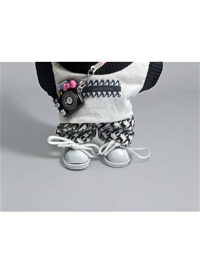 2 Pairs Mini Doll Shoes, Lace-Up Canvas Sneakers Mini Shoes for 17cm Labubu Dolls, Fingerboard Shoes, Mini Finger Shoes, Accessory for Dolls (Black & White)