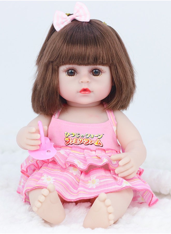 Reborn Baby Doll,38cm Simulation Baby Doll With Pacifier, Bottle, Diaper And a Set of Clothes,Can Drink Water And Pee，Soft and Pinchable，Limbs And Head Can Rotate. Suitable for Birthday Gifts for Children/Kindergarten Toys.