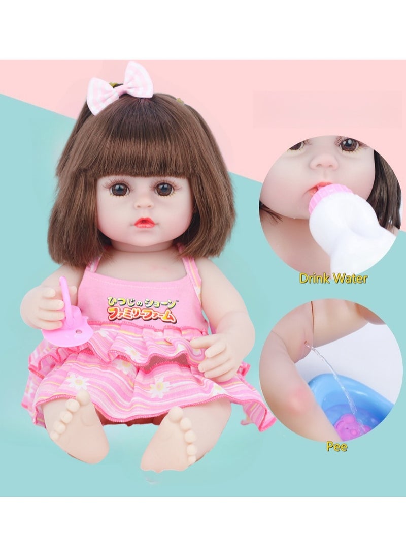 Reborn Baby Doll,38cm Simulation Baby Doll With Pacifier, Bottle, Diaper And a Set of Clothes,Can Drink Water And Pee，Soft and Pinchable，Limbs And Head Can Rotate. Suitable for Birthday Gifts for Children/Kindergarten Toys.