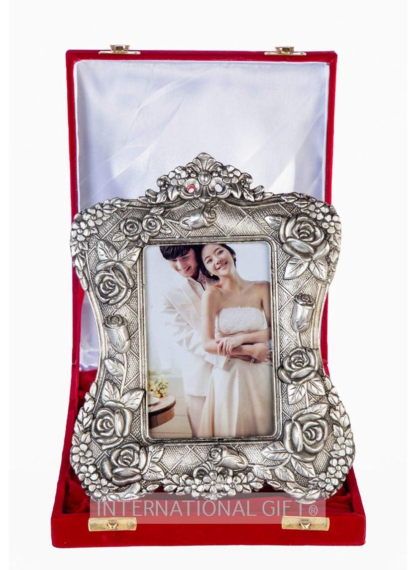INTERNATIONAL GIFT Silver Photo Frame with Red Velvet Box Showpiece Home Decor Gift