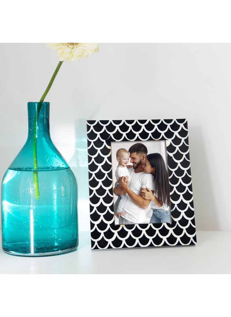 House of Sajja Handcrafted Wooden Table Photo Frame In Black and white color For 4 By 6 Inch Photo Size