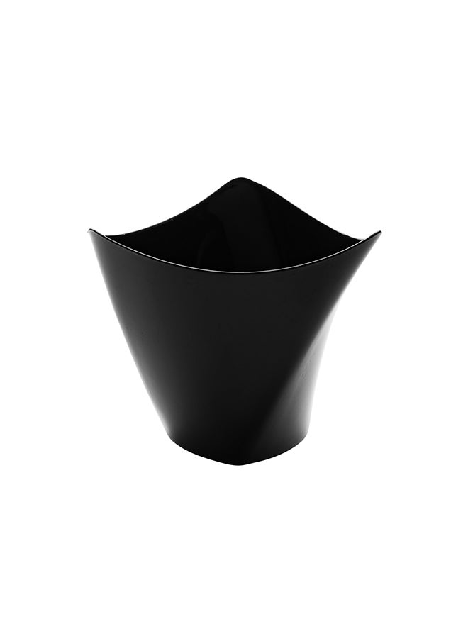 Restaurantware-4 Ounce Small Serving Cups, 100 Triangular Dessert Shooters - Disposable, Crescendo Design, Black Plastic Mini Dessert Cups, Serve Appetizers, Tastings, And Snacks