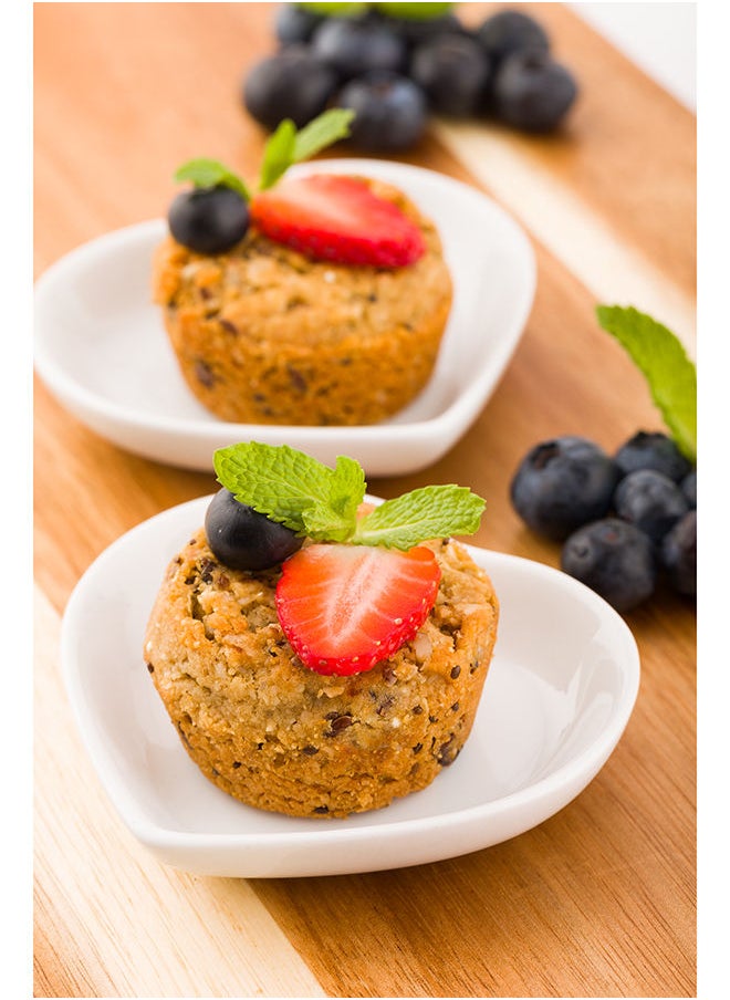 3.3 x 3.3 x 0.8 Inch Heart Dishes, 10 Freezable Mini Heart Shaped Plates - Microwavable, Oven-Ready, White Porcelain Heart Bowls, Freezable, Dishwashable