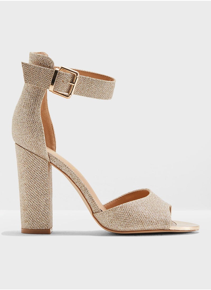 Vela Block Heel Sandal