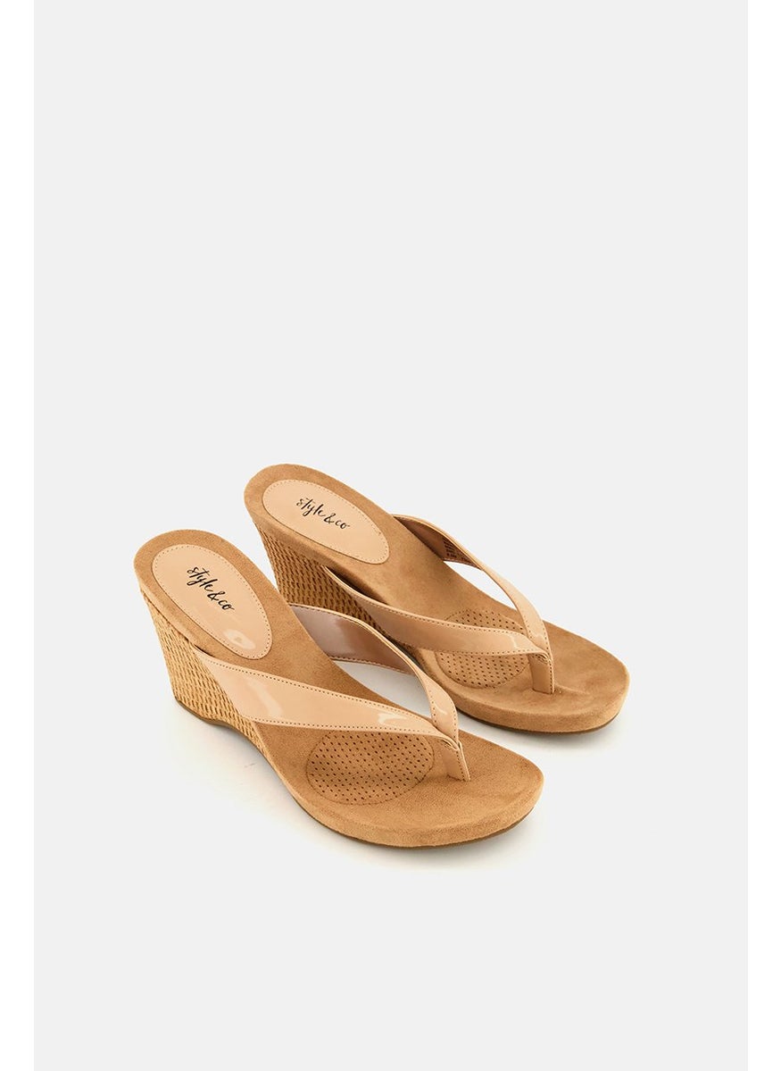 Women Medium Chicklet Wedge Sandals, Nude
