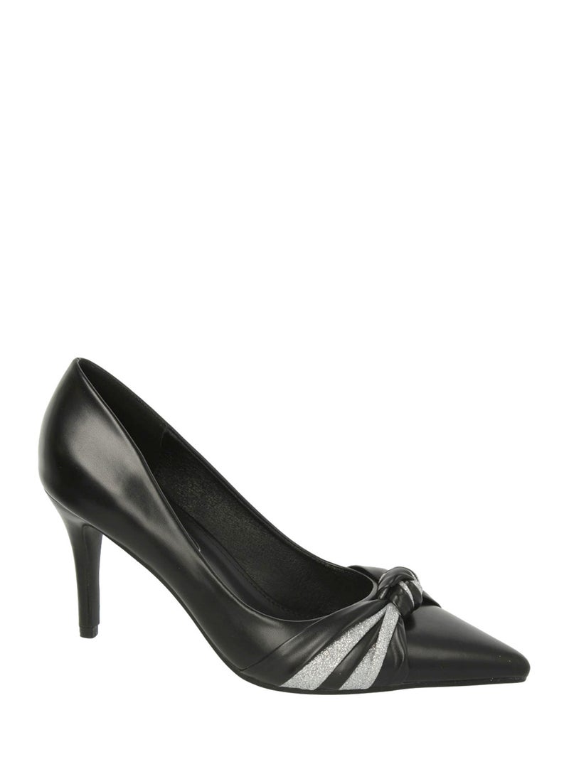 Pointed Pump With Knot Detail