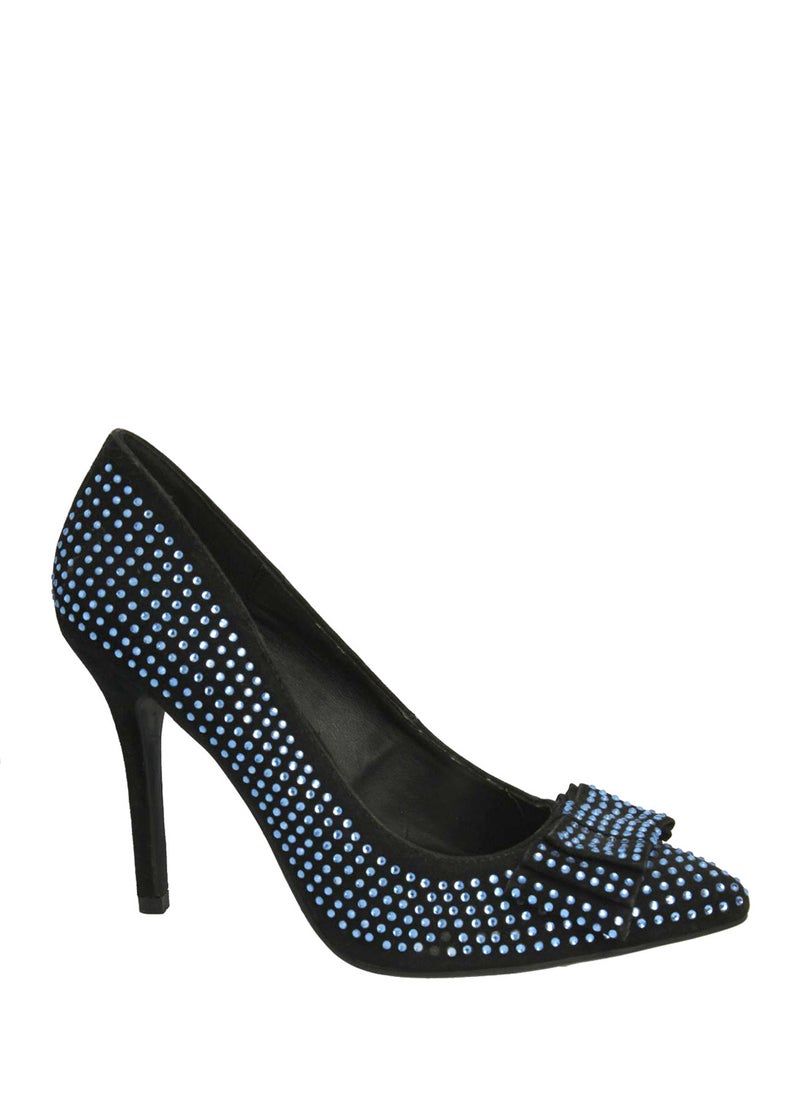Studded Pump With Bow