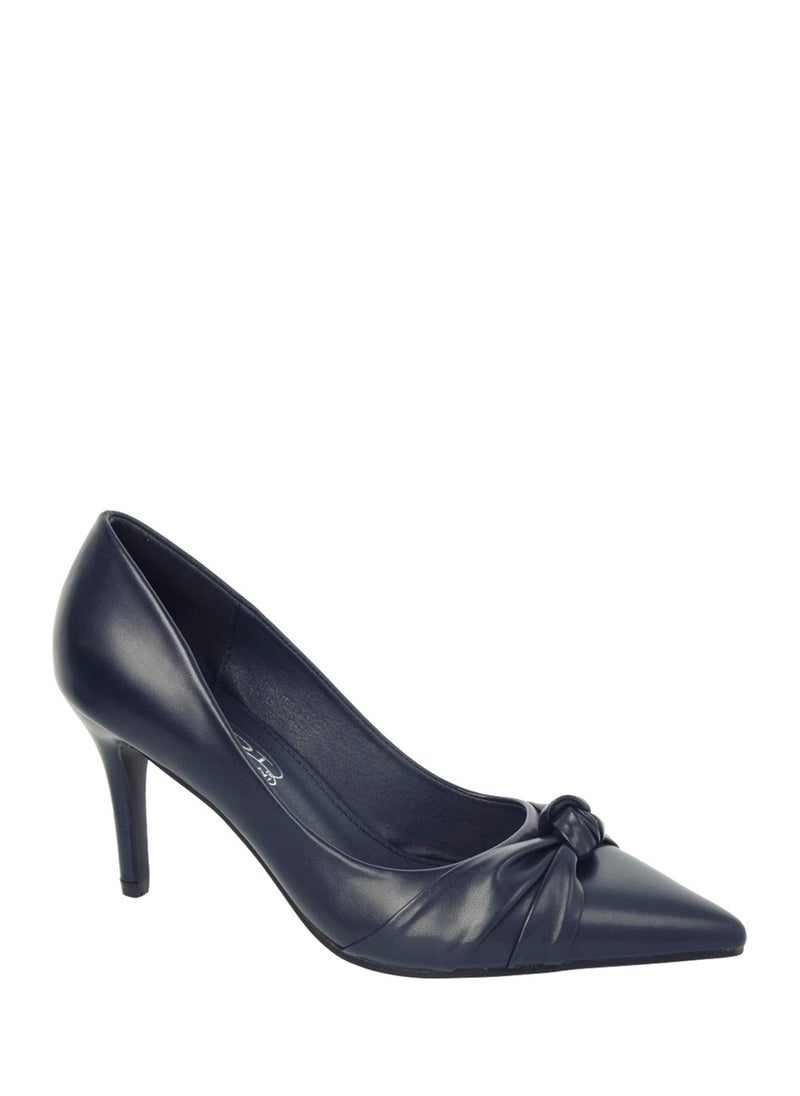 Pointed Pump With Knot Detail