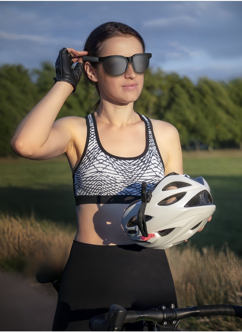 Smart Bluetooth glasses can be used as headphones to answer calls and listen to music. They can also be used as sunglasses for sun protection. They are suitable for outdoor sports, running, fishing,