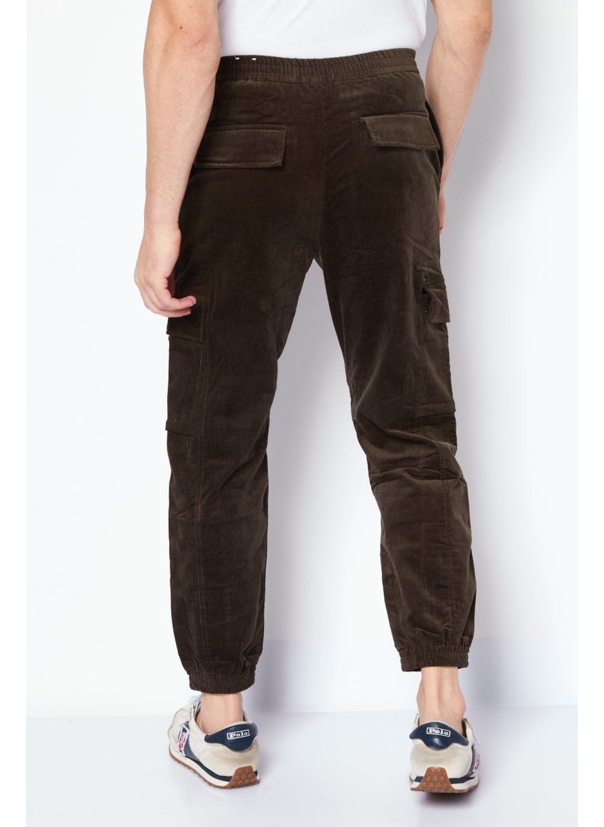 Men Tapered Fit Textured Drawstring Cargo Pants, Khaki Green