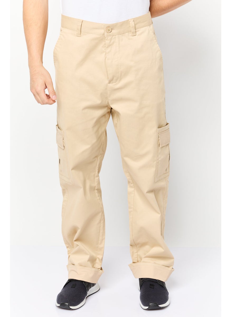 Men Regular Fit Solid Cargo Pant, Khaki