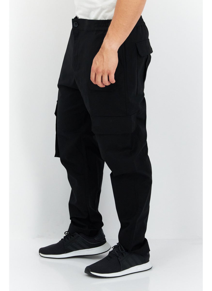 Men Regular Fit Solid Cargo Pants, Black