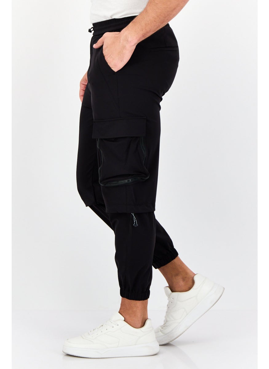 Men Loose Fit Solid Cargo Pants, Black