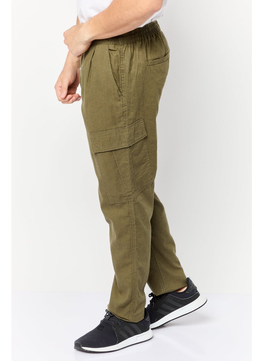 Men Regular Fit Plain Cargo Pants, Dark Olive