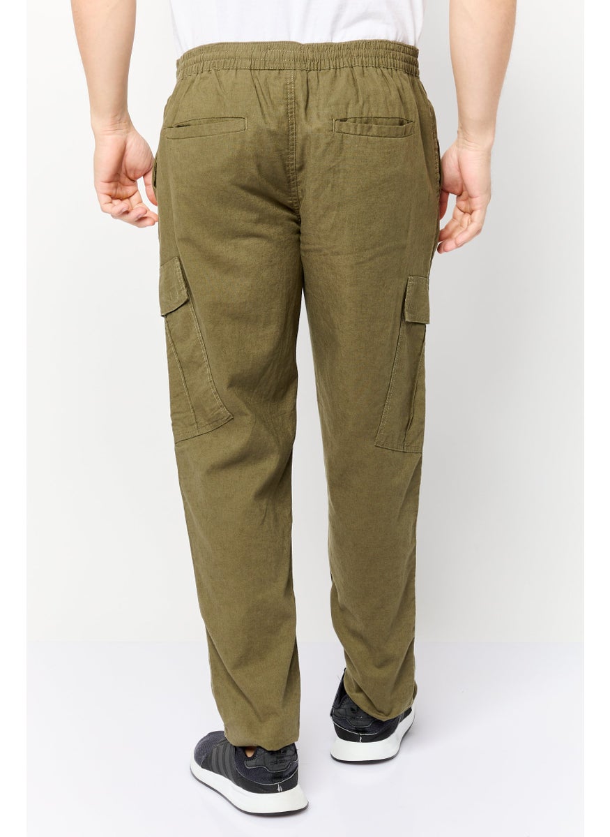 Men Regular Fit Plain Cargo Pants, Dark Olive