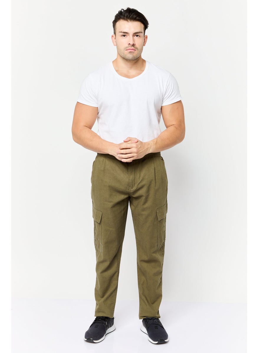 Men Regular Fit Plain Cargo Pants, Dark Olive