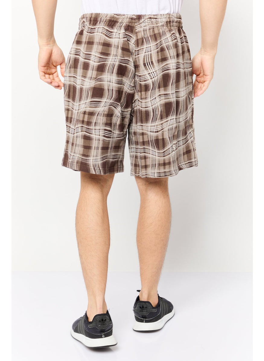 Men Sportswear Fit Outdoor Shorts, Multicolor