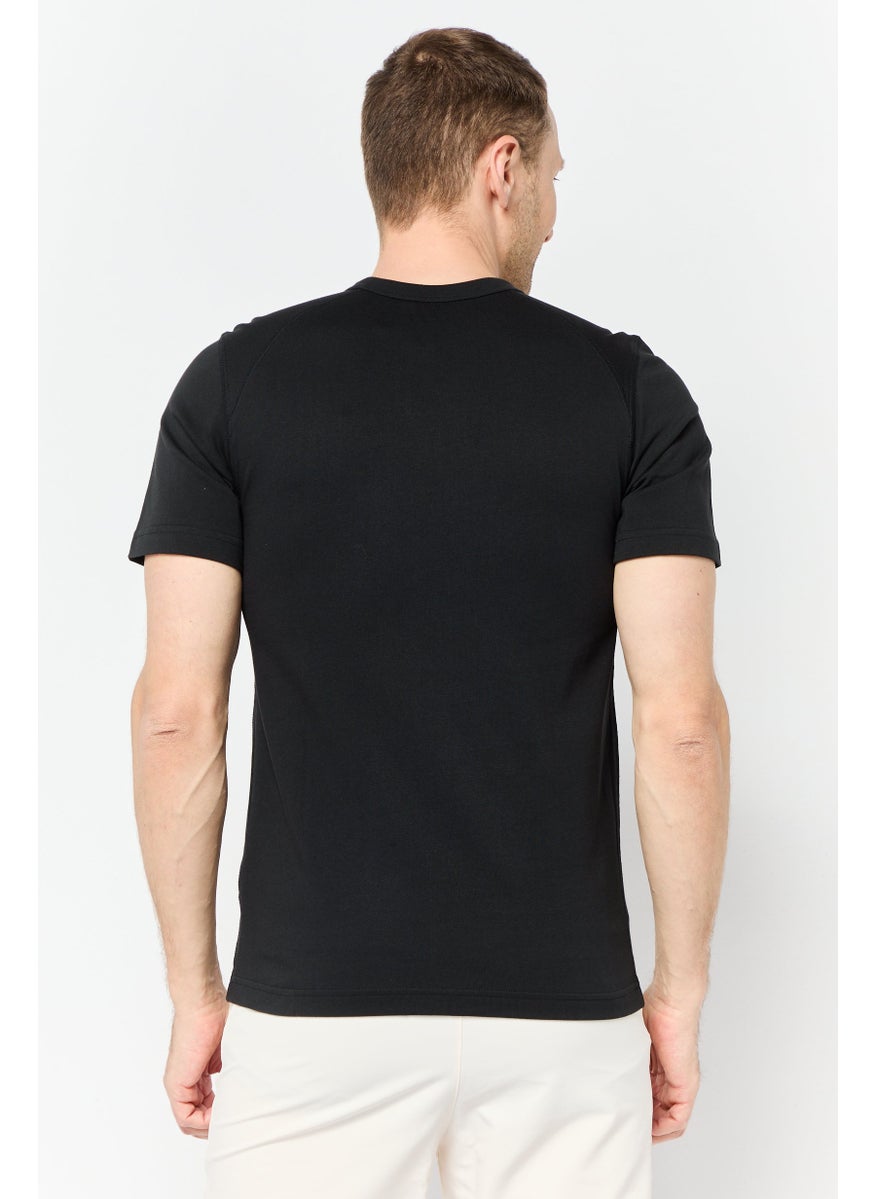Men Sportswear Fit Short Sleeve Outdoor T-shirts, Black