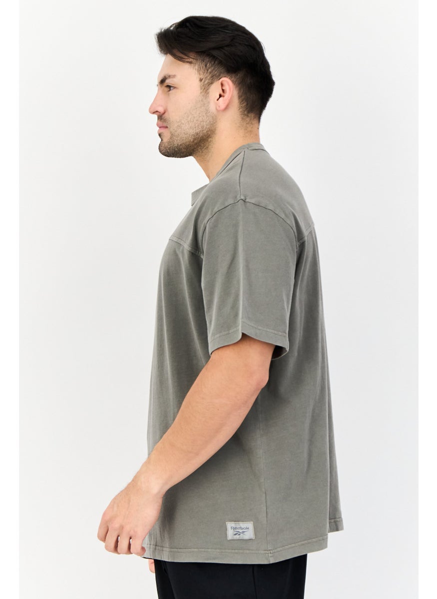 Men Sportswear Fit Short Sleeve Outdoor T-shirt, Grey