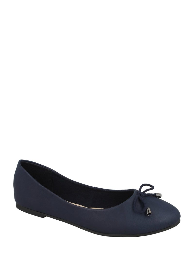 Classic Ballerina With Bow